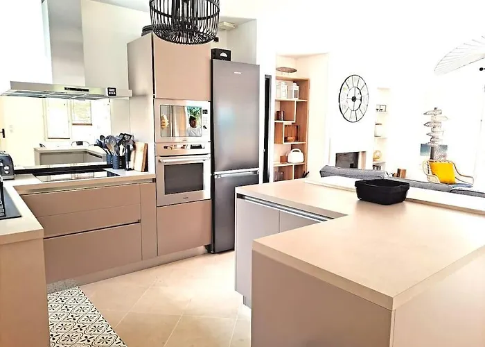 Proche Golf D'arcachon Avec Piscine Chauffee Villa *